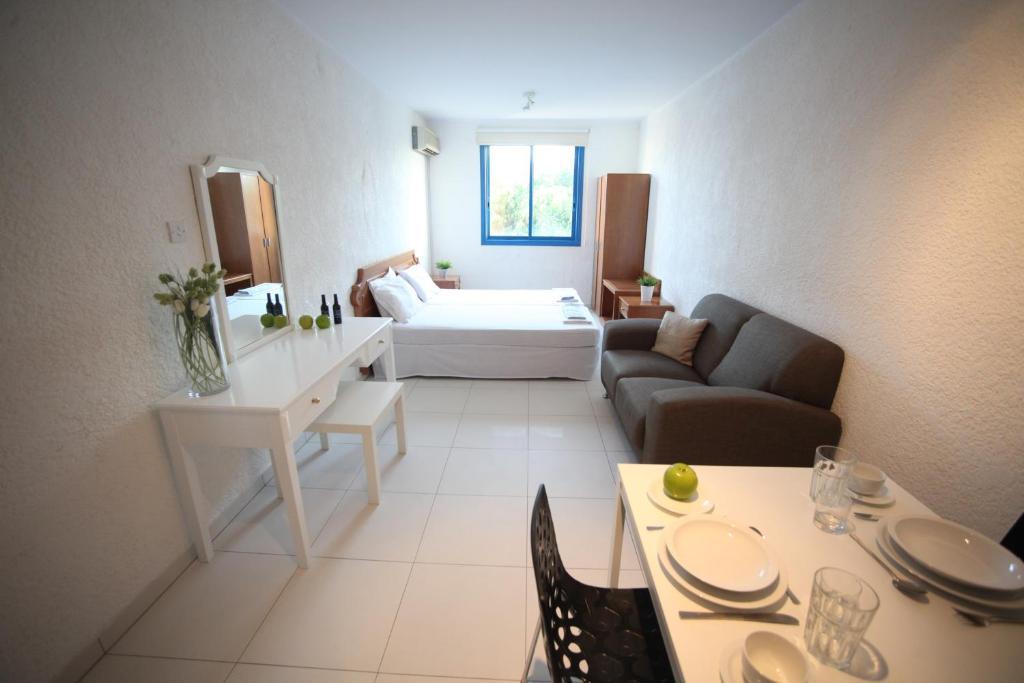 Aphentrika Apartments Protaras Room photo